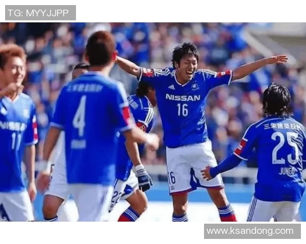 德岛漩涡与鸟栖的激烈对决展现日本足球的魅力与竞争力